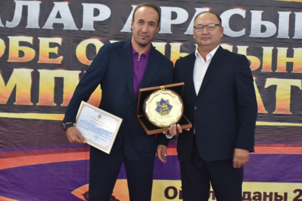 ҚАЗАҚ КҮРЕСІНЕН АҚТӨБЕ ОБЛЫСЫНЫҢ ЧЕМПИОНАТЫ ӨТТІ