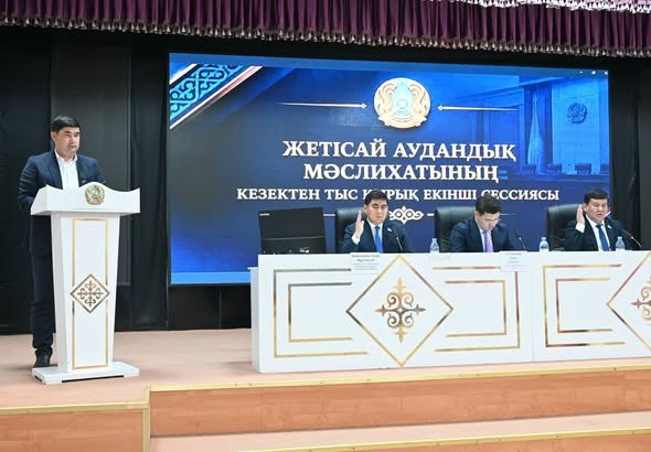 МӘСЛИХАТТЫҢ КЕЗЕКТЕН ТЫС СЕССИЯСЫНДА МАҢЫЗДЫ МӘСЕЛЕЛЕР ҚАРАЛДЫ