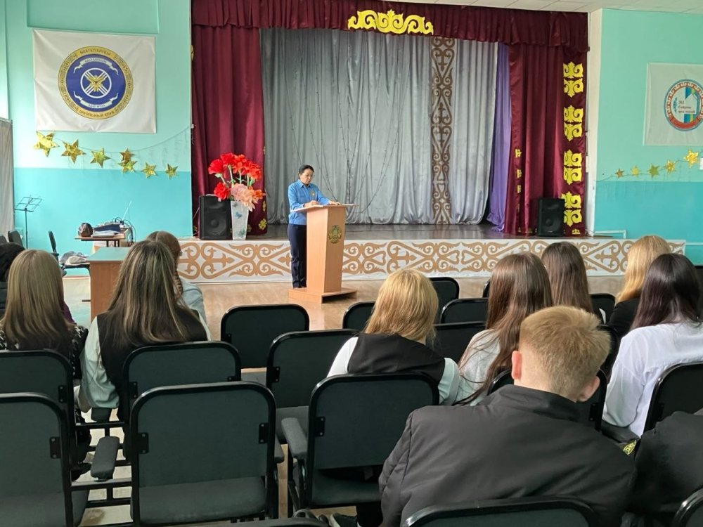 № 3 ауданаралық аумақтық мәжбүрлеп орындату бөлімінің мемлекеттік сот орындаушысы Жүнісова Маржан Бахтыбайқызы Смирново ауылының № 1 мектебінде «Сыбайлас жемқорлыққа қарсы іс-қимылға қоғамның қатысуы» тақырыбында дәріс өткізді.