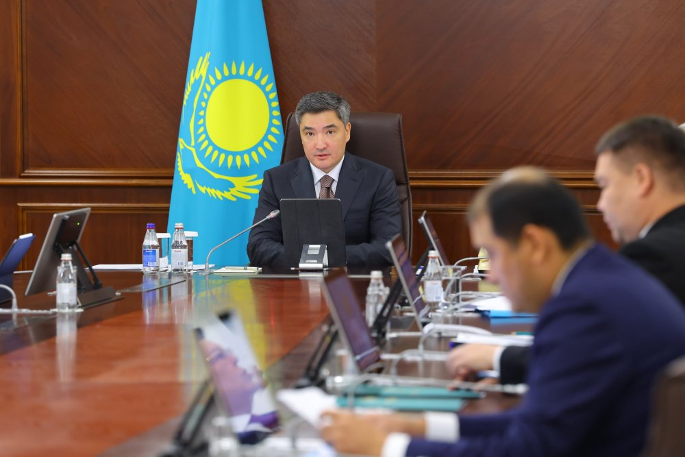 Жылу бес өңірде берілді, жекелеген облыстарда жылыту маусымының басталуына санаулы күндер қалды: Олжас Бектенов әкімдерге дайындық жұмыстарын жеделдетуді тапсырды