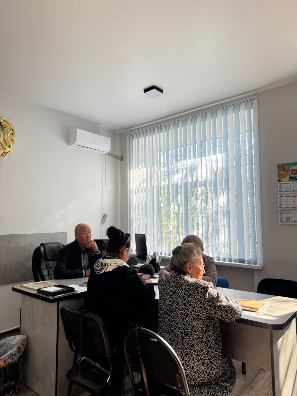 Ертіс ауылдық округінің әкімі Қарттар күніне дайындық бойынша кездесу өткізді