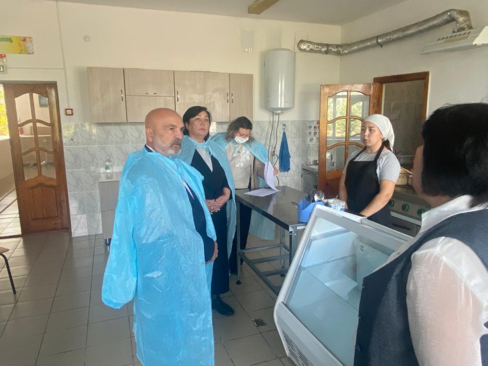 Депутаттық бақылау аясында Біржан сал ауданы мәслихатының депутаттары аудан мектептеріне барды.