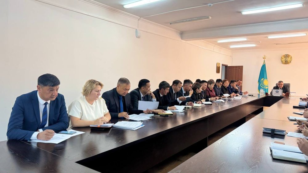 АУДАН ӘКІМДІГІНДЕ АППАРАТТЫҚ ЖИЫН ӨТТІ