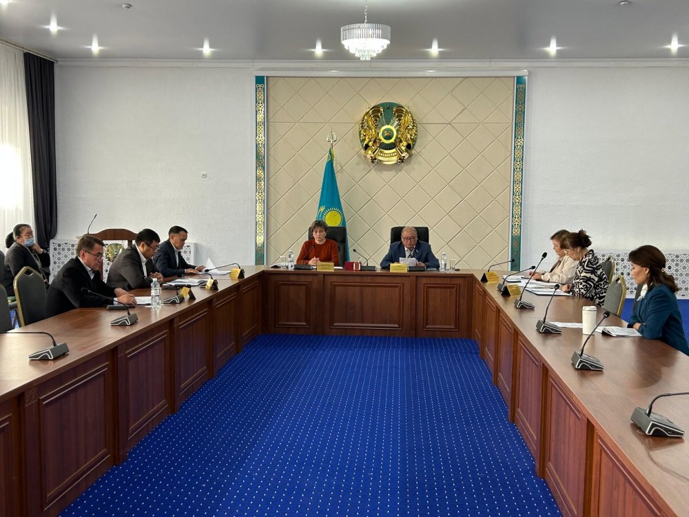 Уәлиханов аудандық мәслихатының кезектен тыс сессиясы өтті