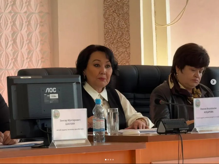 Бүгін, 30 қыркүйекте Алтай ауданы әкімінің міндетін атқарушы Жанна Аскарова аудан әкімдігінің отырысын өткізді.