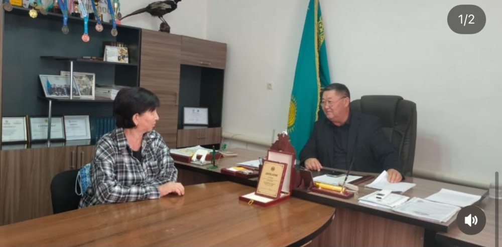 🔹Жарлыөзек ауылдық округінің әкімі Самат Таңатарұлы ауыл тұрғындарымен жеке қабылдау өткізді.