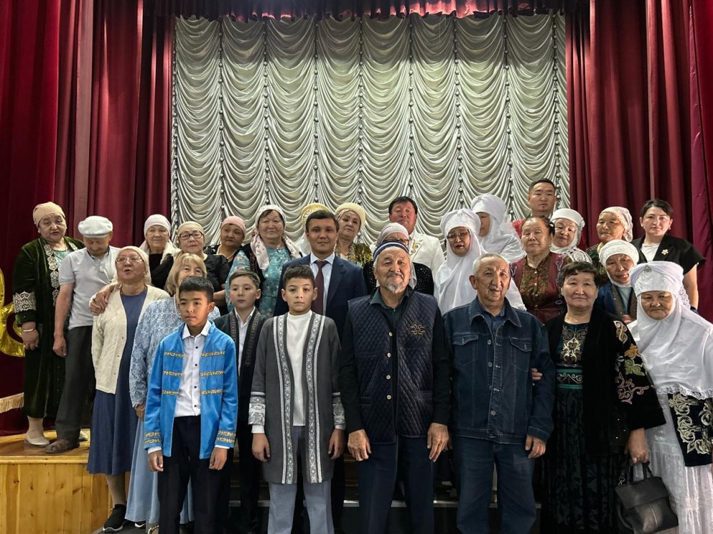 1 октября, в честь Дня пожилых людей, состоялся праздничный концерт «Мои старшие — бесценное сокровище