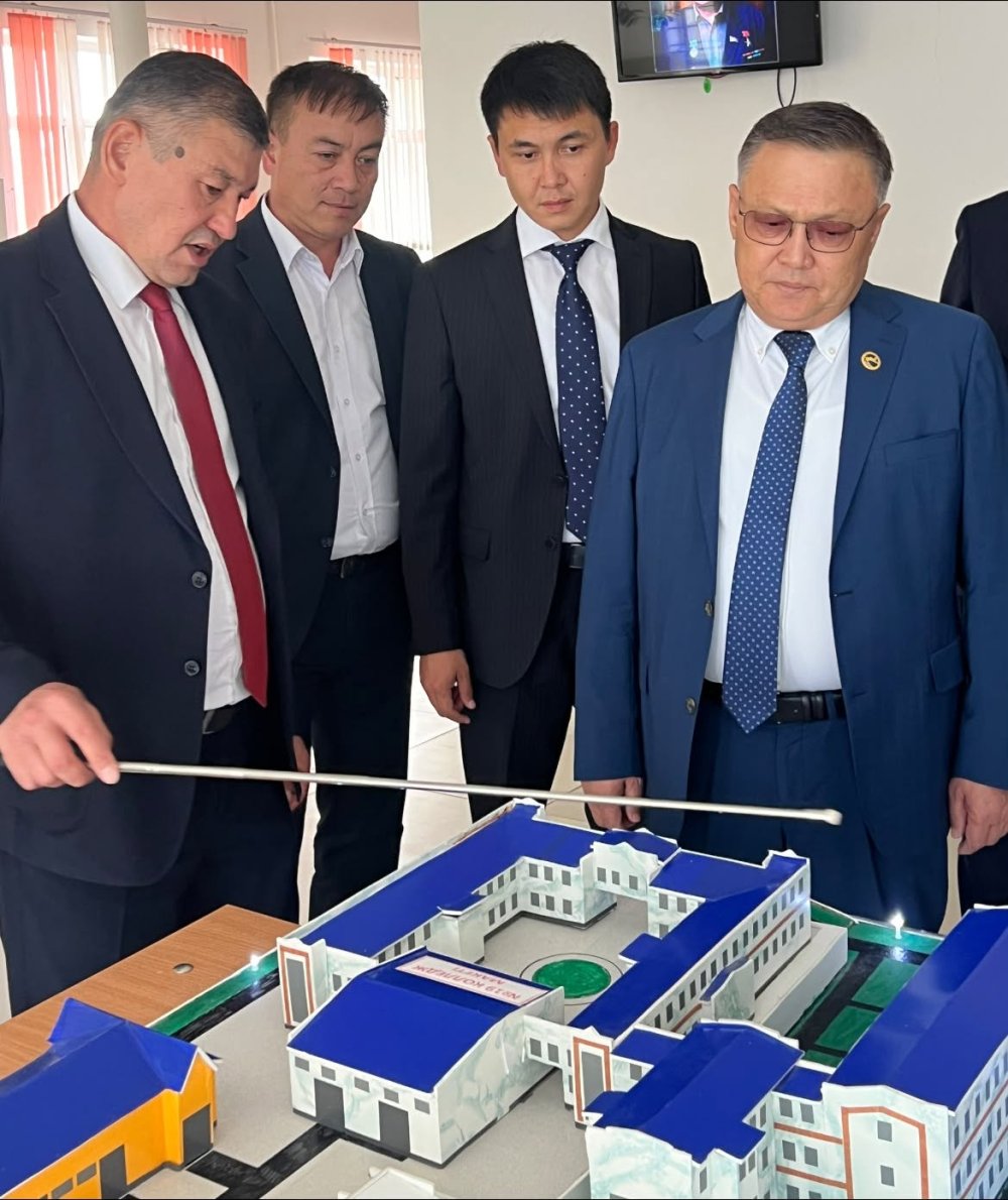 БӘЙДІБЕК: АУДАН ӘКІМІ КОЛЛЕДЖДІҢ ТЫНЫС-ТІРШІЛІГІМЕН ТАНЫСТЫ