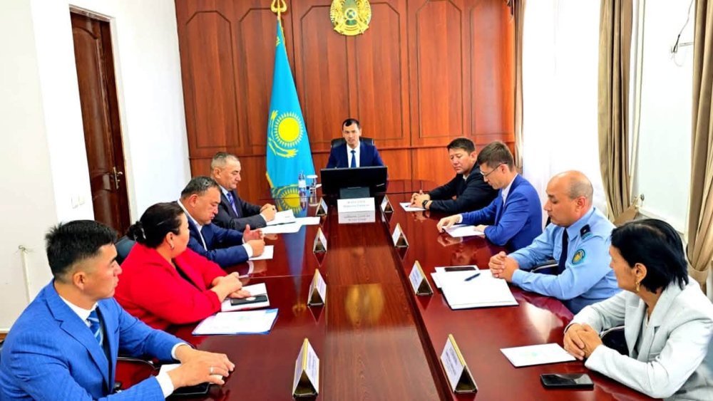 МЕМЛЕКЕТТІК РӘМІЗДЕР ЖӨНІНДЕГІ КОМИССИЯ ОТЫРЫСЫ ӨТТІ