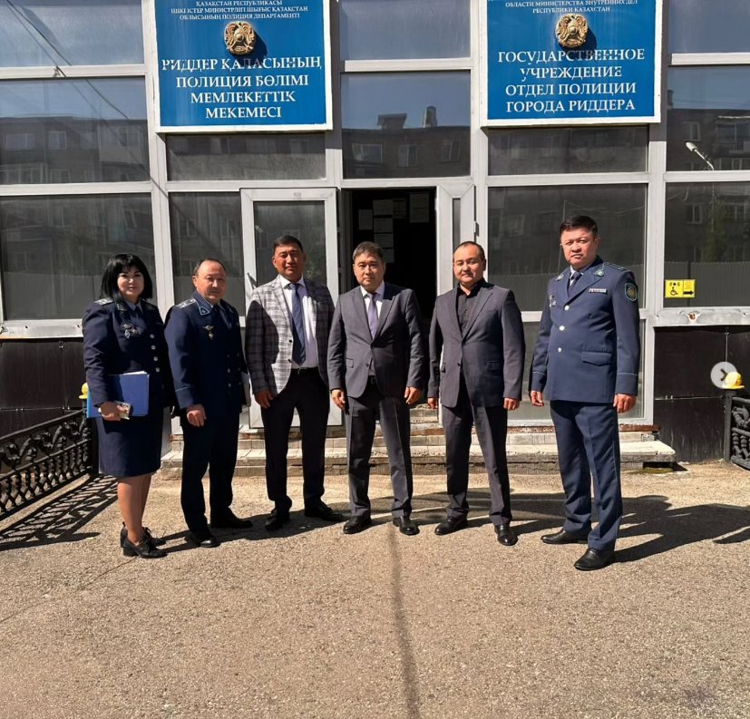 ҚР Адам құқықтары жөніндегі уәкілдің Риддер қаласындағы уақытша ұстау изоляторындағы (УҰИ) ұстау жағдайларына қатысты ҚР Үкіметіне жолдаған ұсынымын орындау мақсатында ҚР Ішкі істер министрлігінің, Шығыс Қазақстан облысы Полиция департаментінің, Риддер қаласы әкімдігінің өкілдерімен және Риддер қаласы полиция бөлімінің бастығымен бірлесіп, аталған мекемеге барып, үй-жайларына тексеру жүргізілді.