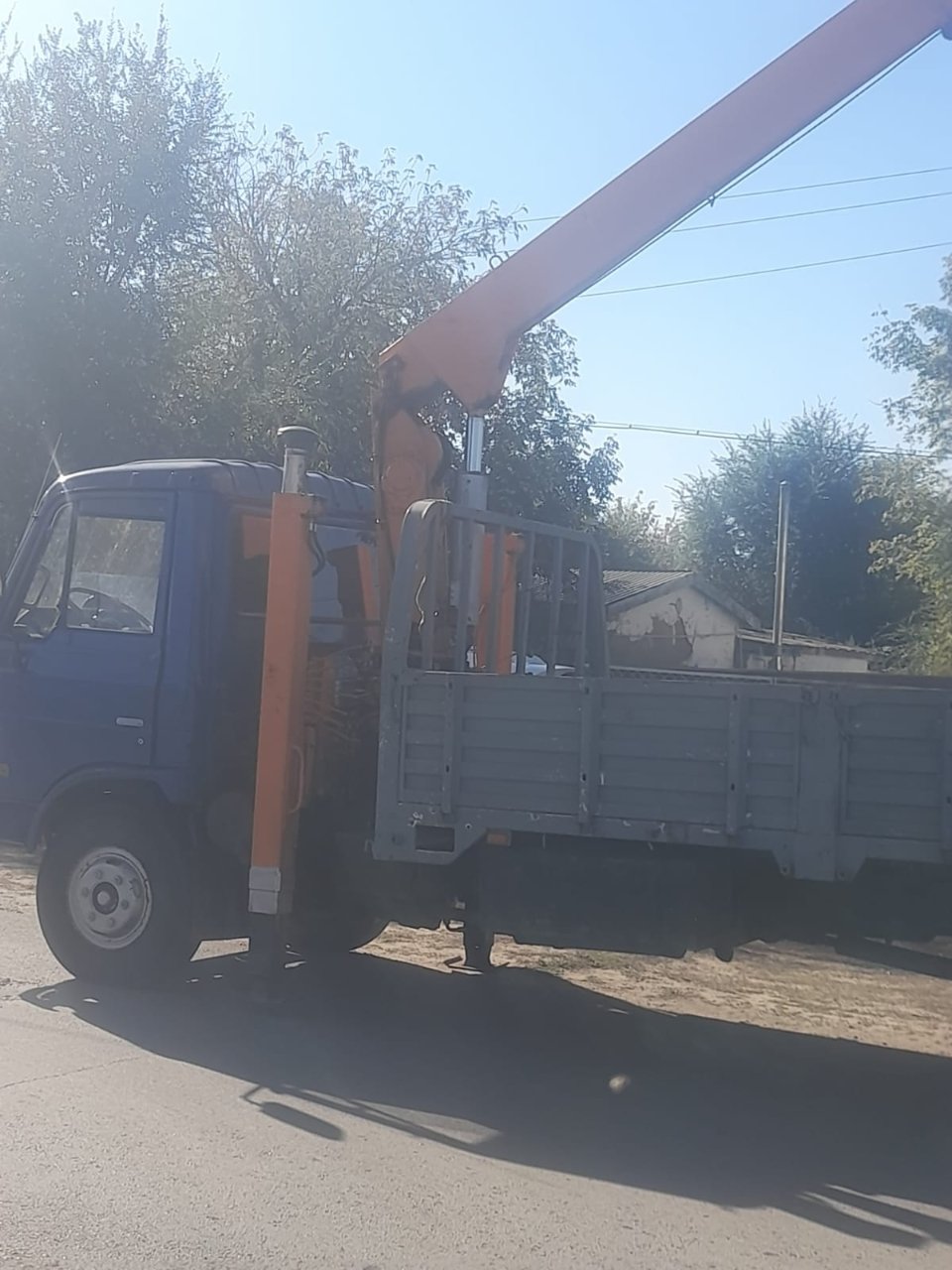 Жайсаң ауылында жұмыс істемейтін көше жарықтандыру шамдары ауыстырылды.