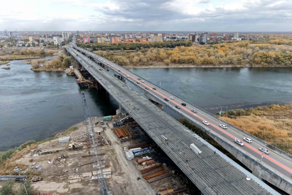 Облыс әкімі Семейдегі жаңа көпірдің құрылыс барысын тексерді