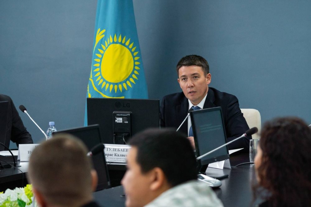 Мирас Төлебаев Қарағанды облысының тұрғындарымен кездесті