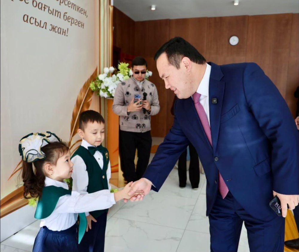 ТҮРКІСТАНДА ҮЗДІК ҰСТАЗДАР МАРАПАТТАЛДЫ