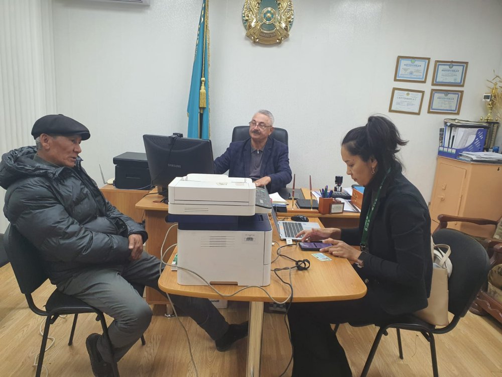 Степное ауылындағы БЖЗҚ мобильді кеңсесінің консультациялық қызметтері