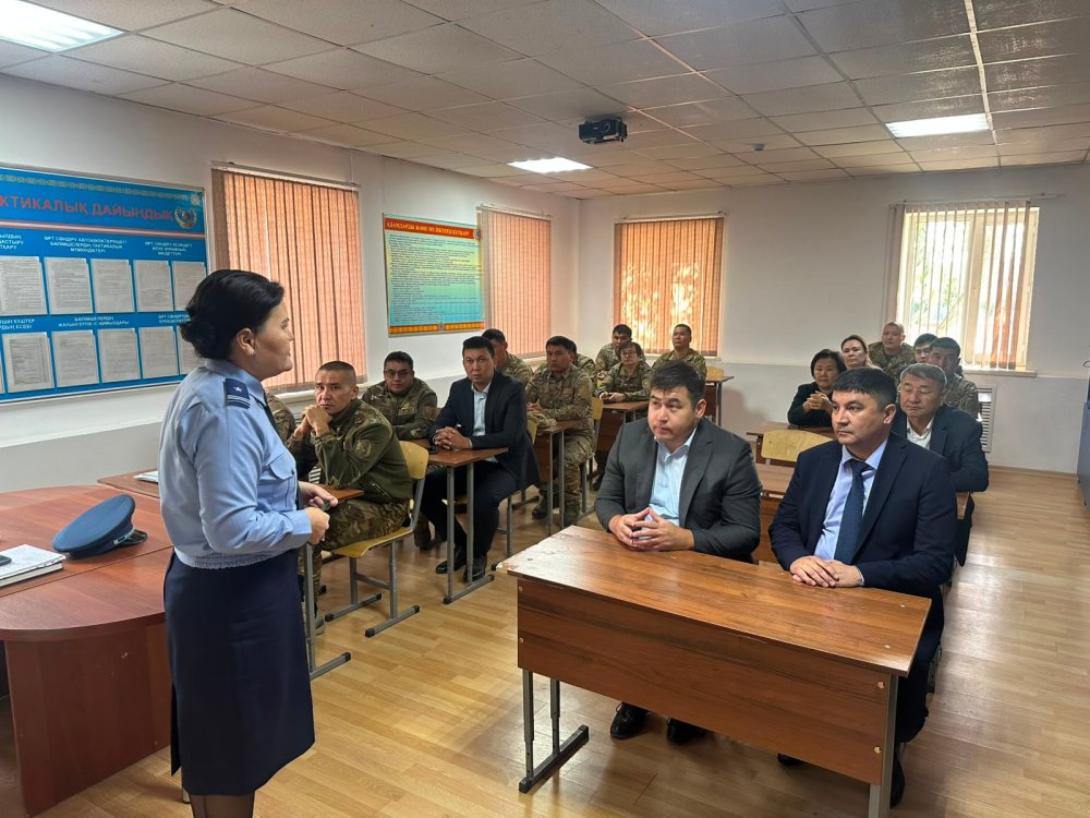 Жеке құрамға семинар сабақ өткізілді.