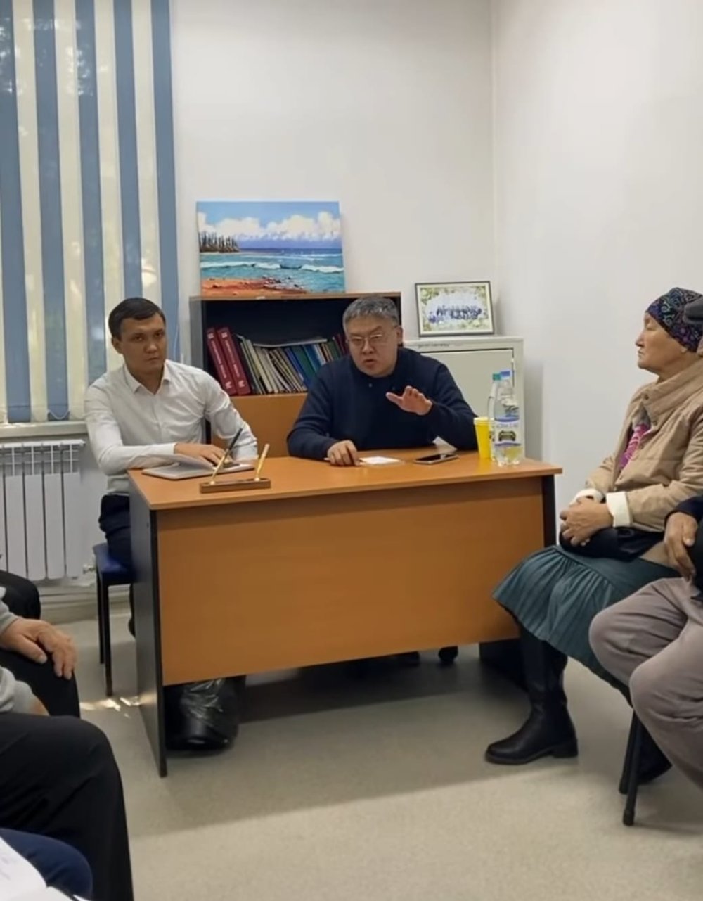 Рахат ауылдық округінің тұрғындарымен кездесу