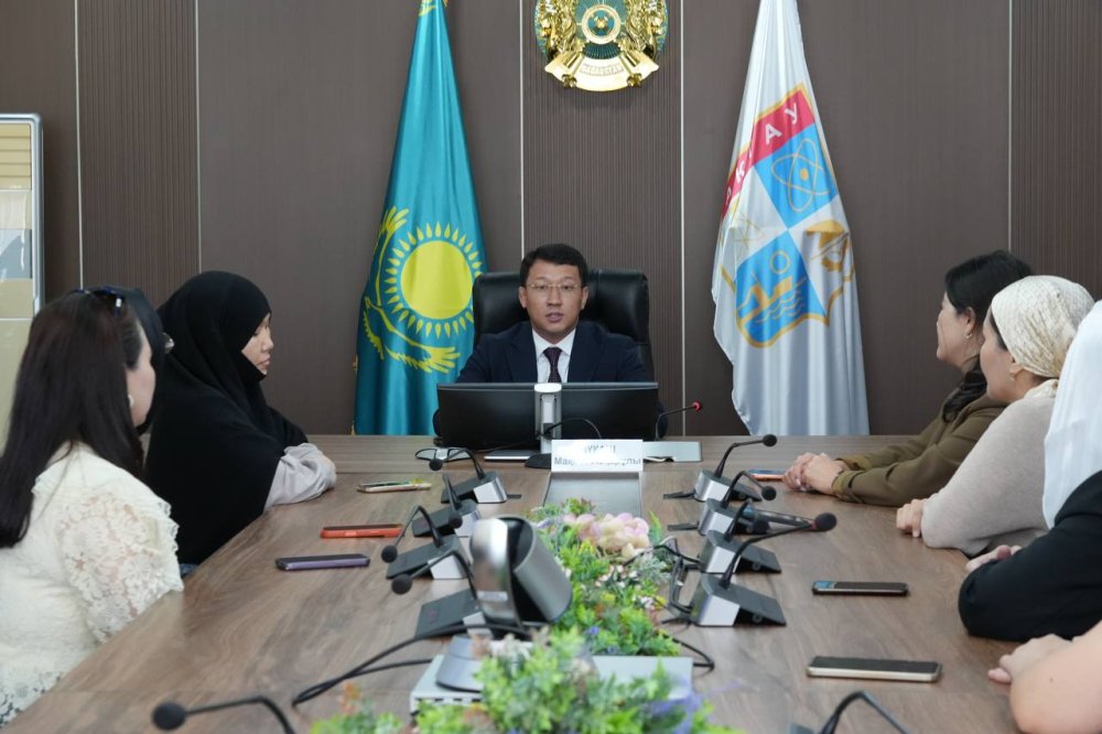 Ақтау қаласының әкімі көпбалалы аналарды мемлекеттік наградалармен марапаттады