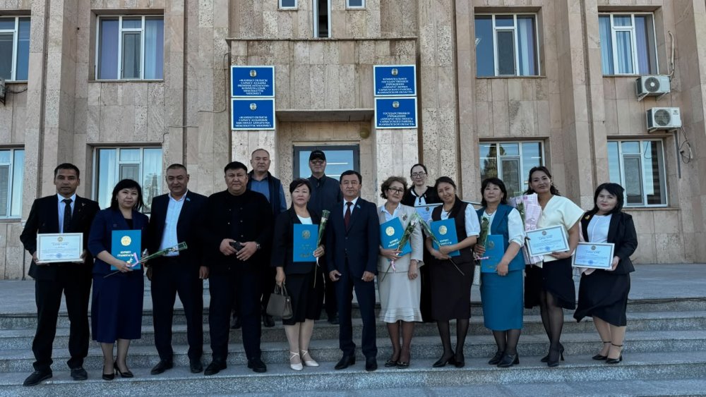 Ұстаздар марапатталды