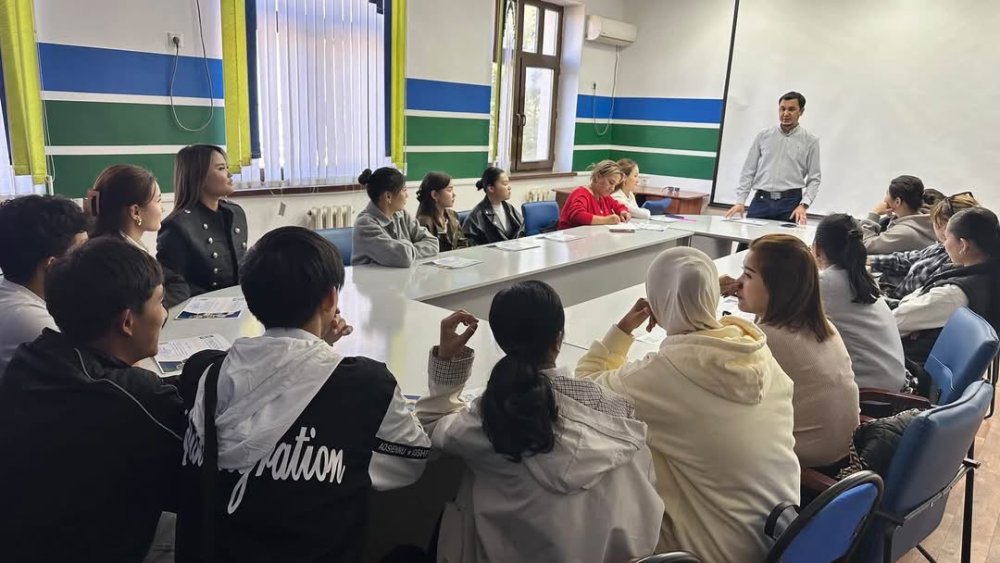 ТҮРКІСТАН: БОЛАШАҚ КӘСІПКЕРЛЕРГЕ КӘСІП БАСТАУДЫҢ ҚЫР-СЫРЫ ТҮСІНДІРІЛДІ