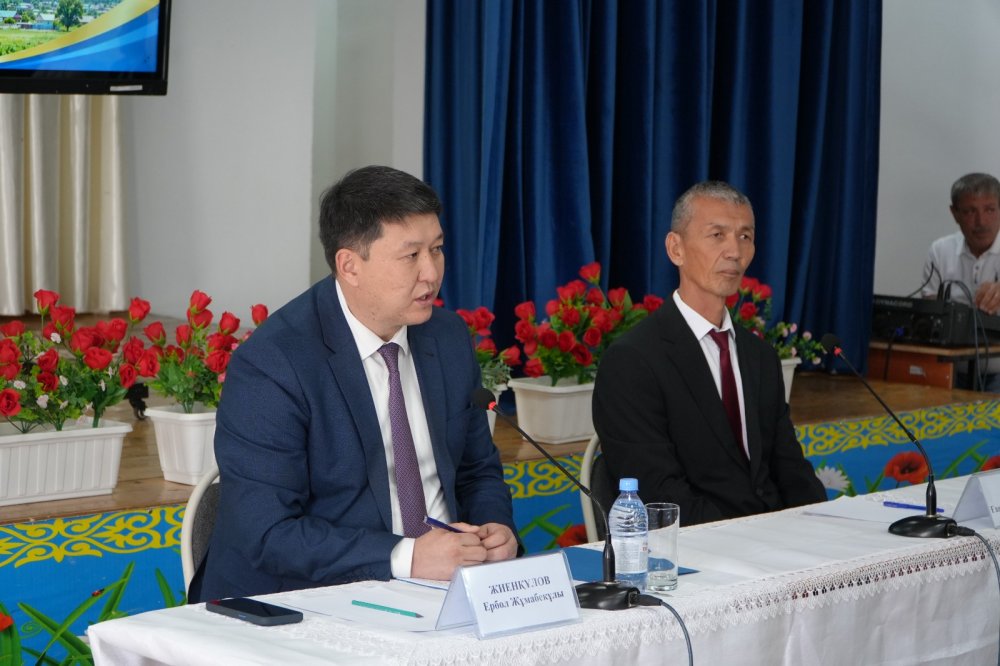 АУДАН ӘКІМІНІҢ ХАЛЫҚПЕН ТҰРАҚТЫ КЕЗДЕСУЛЕРІ ЖАЛҒАСУДА
