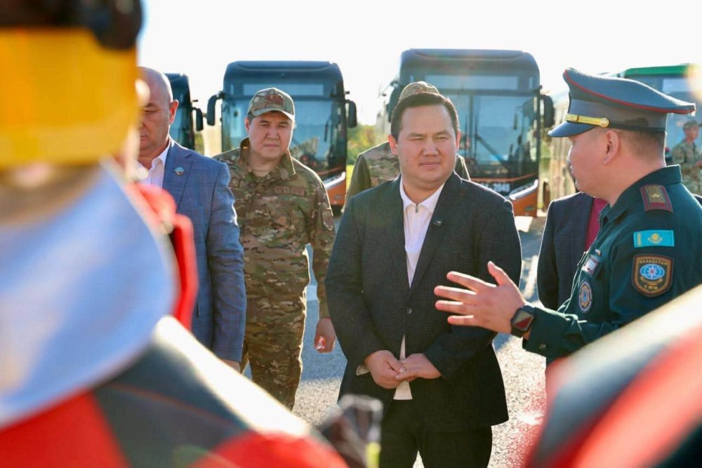 ТҮРКІСТАН ҚАЛАСЫНДА ЖЫЛЫТУ МАУСЫМЫНА ДАЙЫНДЫҚ ЖҰМЫСТАРЫ КҮШЕЙТІЛДІ — Фотосурет 1