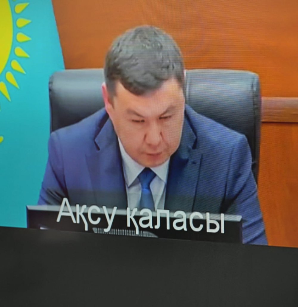 Облыс әкімі Асайын Байханов азаматтарды жеке мәселелері бойынша қабылдады — Фотосурет 3