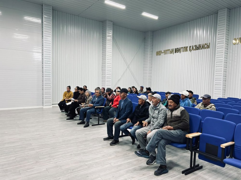 2026 жылғы 7 қазанда Елтай ауылдық округінің әкімі Әділбек Қазбекұлы Қаражиде ауылының тұрғындарымен есептік кездесу өткізді. — Фотосурет 3