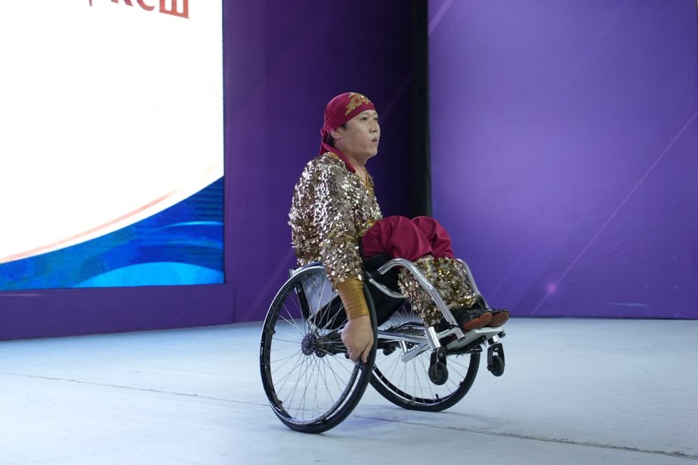 ШЫМКЕНТТЕ «ШЕКСІЗ МҮМКІНДІКТЕР» ЖОБАСЫ АЯСЫНДА КӨРМЕ МЕН ШЫҒАРМАШЫЛЫҚ КЕШ ӨТТІ — Фотосурет 3