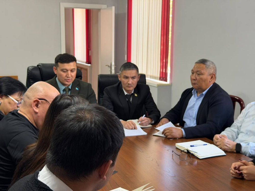 Ұлытау облысы ТЖД Өзіндік қауіпсіздік қызметкерлері заң мен тәртіп аясында түсіндіру жұмыстарын жүргізді — Фотосурет 2