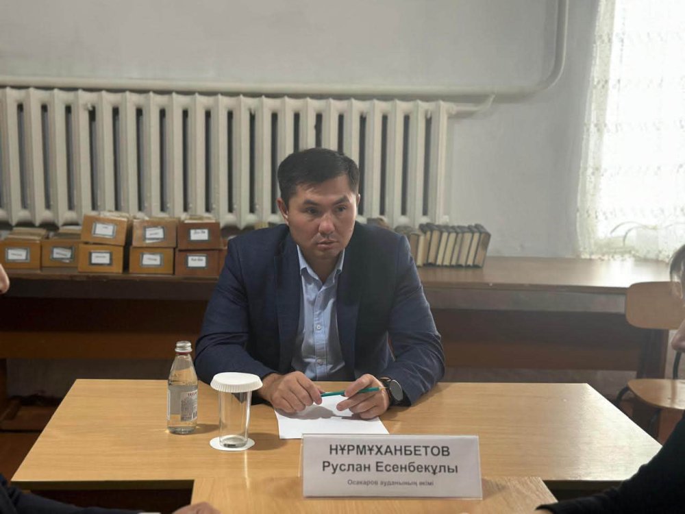 Осакаров ауданында аудан әкімінің тұрғындармен кездесулері жалғасуда — Фотосурет 8