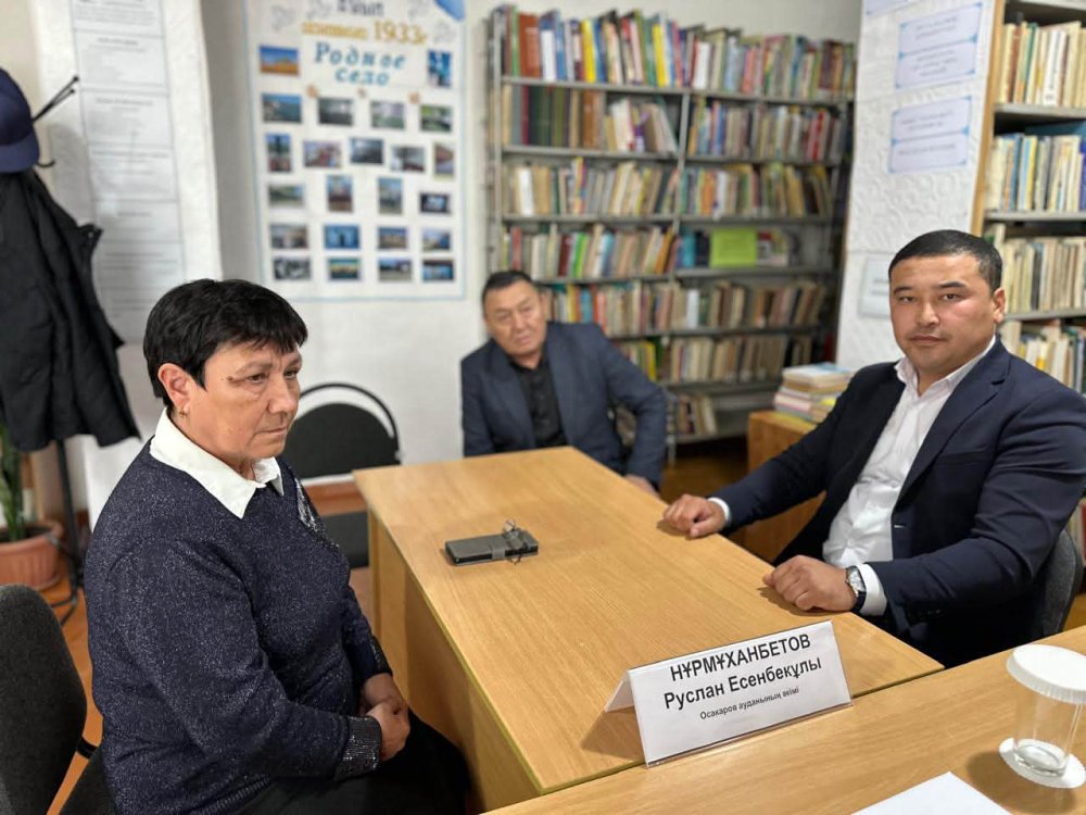 Осакаров ауданында аудан әкімінің тұрғындармен кездесулері жалғасуда — Фотосурет 7