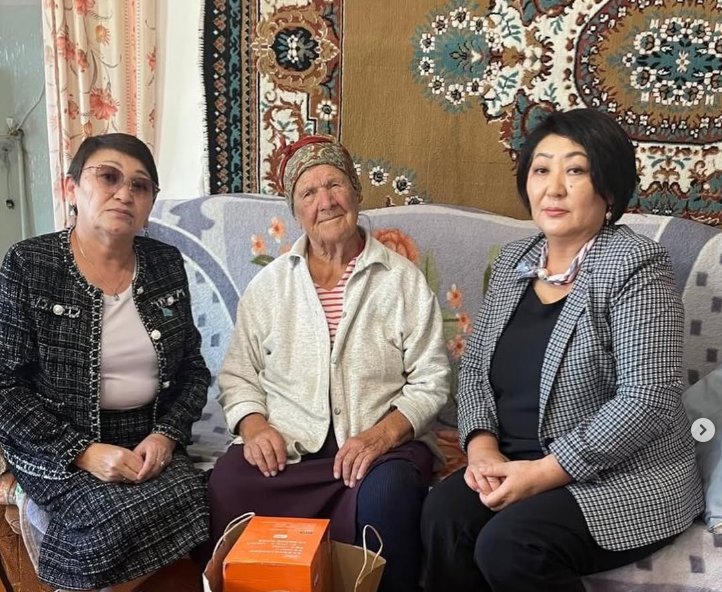 ҚАРТТАР МЕРЕКЕСІНЕ ОРАЙ ҚҰРМЕТ КӨРСЕТІЛДІ.