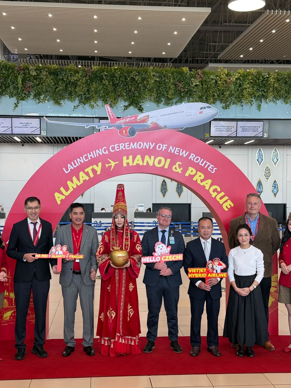 VietJet Air Ханой – Алматы – Прага жаңа әуе бағытын ашты — Фотосурет 1