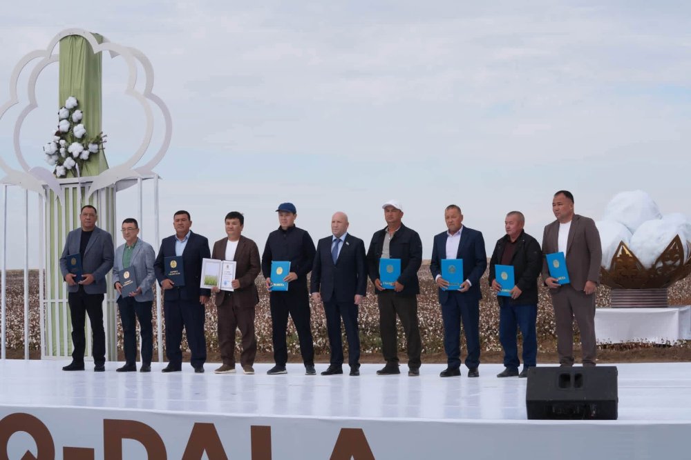 «AQ-DALA – 2026»: ТҮРКІСТАН ОБЛЫСЫНДА МАҚТАШЫЛАРҒА ҚҰРМЕТ КӨРСЕТІЛДІ — Фотосурет 17