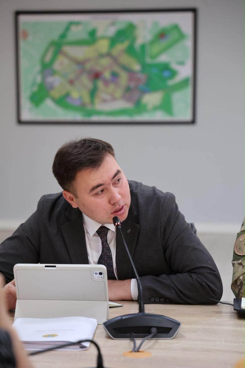 ТҮРКІСТАНДА ТҰРҒЫНДАР ӨТІНІШІ МЕН ТАПСЫРМАЛАРДЫҢ ОРЫНДАЛУЫ БАҚЫЛАНДЫ — Фотосурет 3