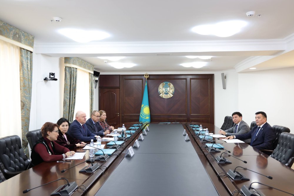 Қазақстан Республикасы Жоғары Сот Кеңесі судьялар корпусын қалыптастыру мәселелері бойынша адвокаттар қауымдастығымен ынтымақтастықтың кеңейтілгенін хабарлайды — Фотосурет 2