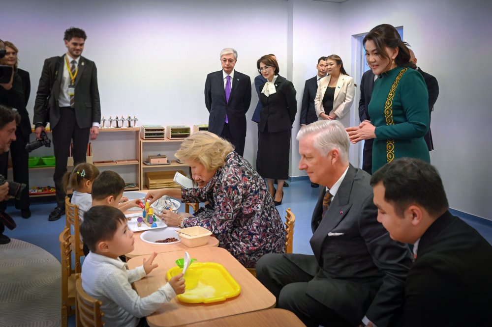 Мемлекет басшысы Бельгиялықтар Королімен және Патшайымымен бірге Ұлттық балаларды оңалту орталығына барды — Фотосурет 5