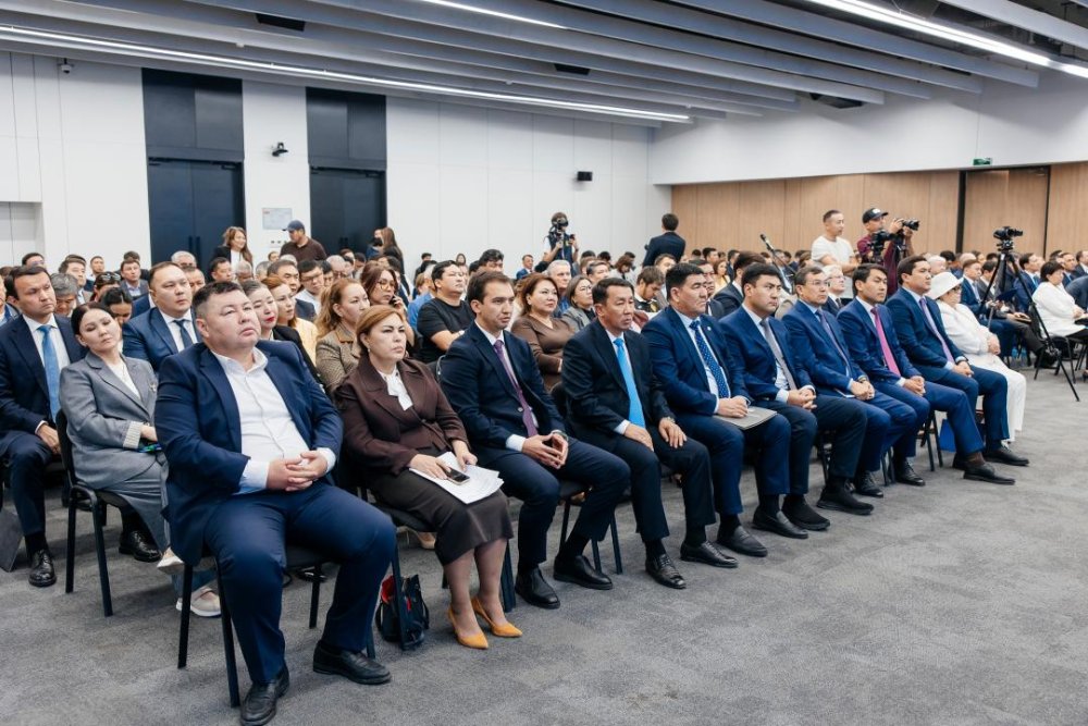 Мемлекеттік органдар мен бизнес-қоғамдастық кәсіпкерлікті қолдау шараларын талқыға салды — Фотосурет 3