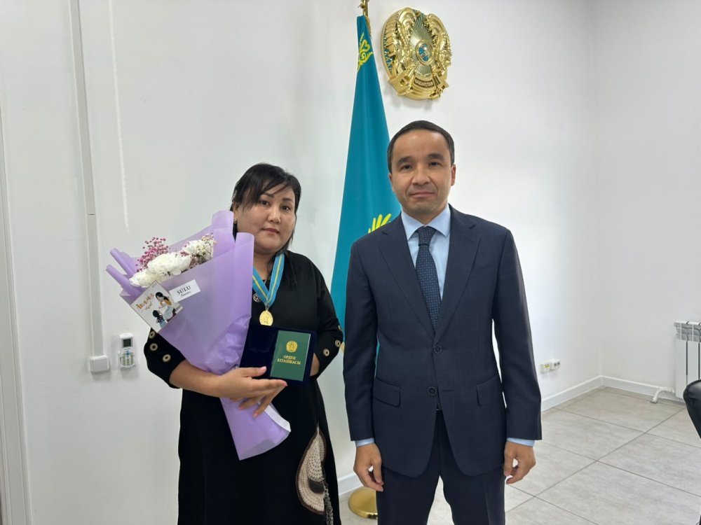 «Алтын алқа» және «Күміс алқа» иелеріне мемлекеттік наградалар табысталды — Фотосурет 5