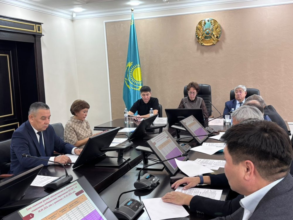 Ақмола облысында еңбек заңнамасының сақталуы мәселелері бойынша үшжақты комиссияның отырысы өтті — Фотосурет 1