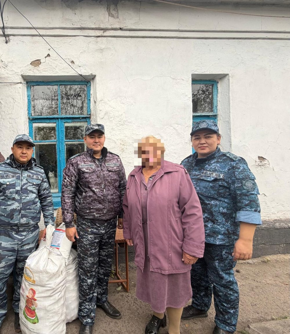 Игілік жолындағы еңбек: сотталғандар суық түсер алдында мұқтаж жандарға көмек көрсетті — Фотосурет 2