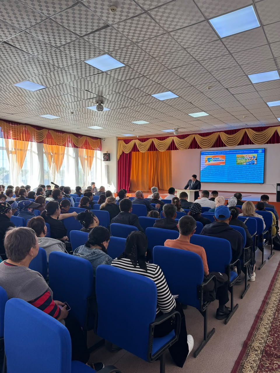 Қаратал ауданының әкімі Бастөбе ауылдық округінің тұрғындарымен кездесті — Фотосурет 1