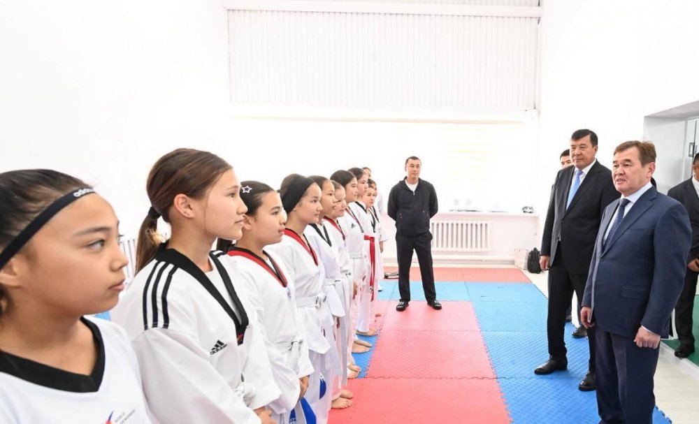 Аймақ басшысы Бәйгеқұм және Еңбекші ауылдарының тұрғындарымен кездесті — Фотосурет 6