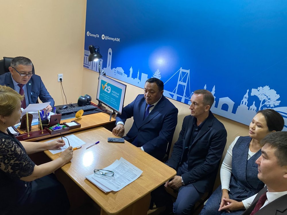СЕМЕЙ ҚАЛАСЫНЫҢ АУМАҚТЫҚ САЙЛАУ КОМИССИЯСЫНЫҢ ОТЫРЫСЫ ӨТТІ — Фотосурет 2