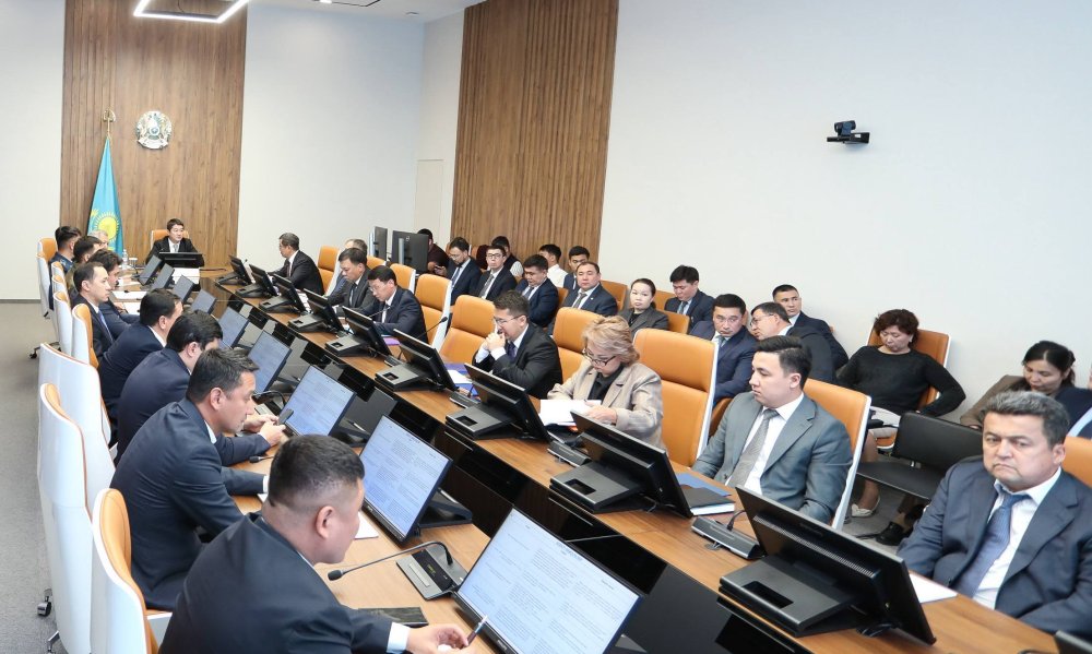 Нұрдәулет Қилыбай жылу жүйелерінің дайындығы мен газ қауіпсіздігін күшейтуді тапсырды — Фотосурет 4