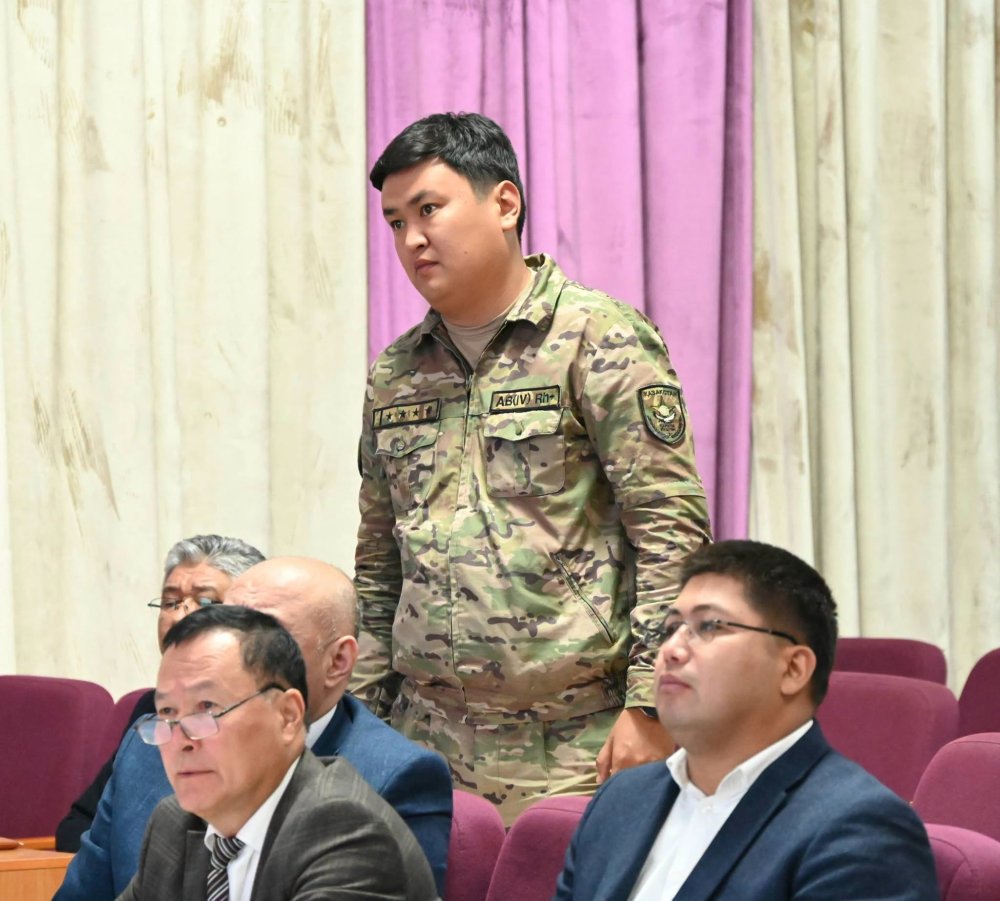 АППАРАТ МӘЖІЛІСІНДЕ АТҚАРЫЛҒАН ЖҰМЫСТАРДЫҢ БАРЫСЫ ТАЛҚЫЛАНДЫ — Фотосурет 18