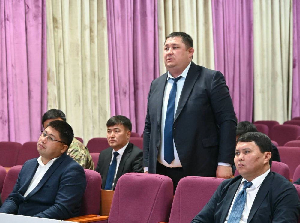 АППАРАТ МӘЖІЛІСІНДЕ АТҚАРЫЛҒАН ЖҰМЫСТАРДЫҢ БАРЫСЫ ТАЛҚЫЛАНДЫ — Фотосурет 21