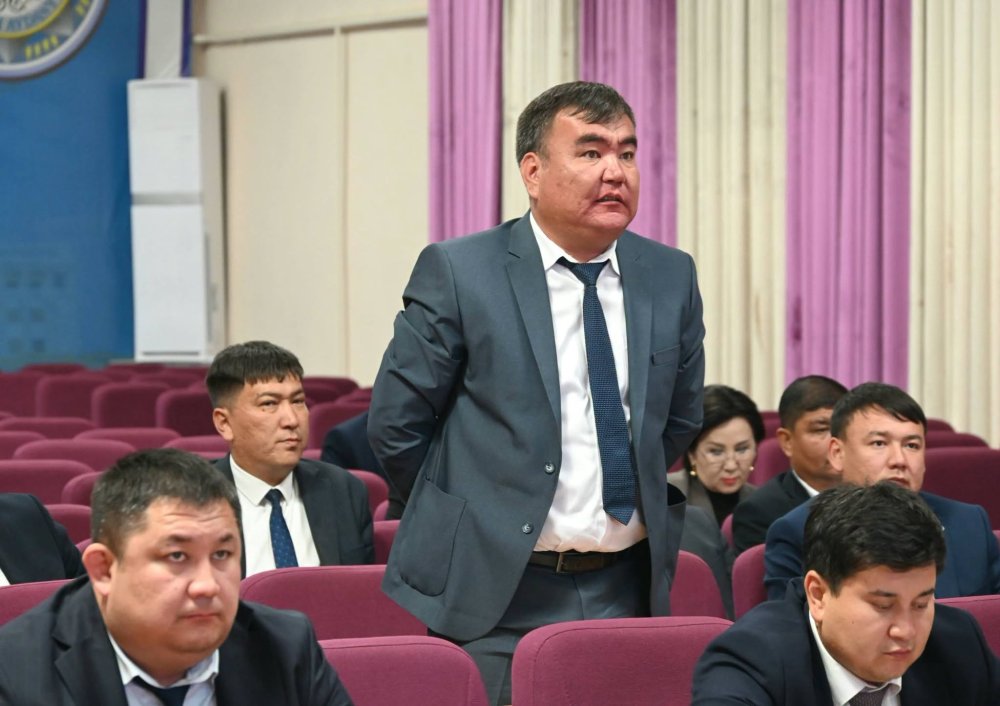 АППАРАТ МӘЖІЛІСІНДЕ АТҚАРЫЛҒАН ЖҰМЫСТАРДЫҢ БАРЫСЫ ТАЛҚЫЛАНДЫ — Фотосурет 10