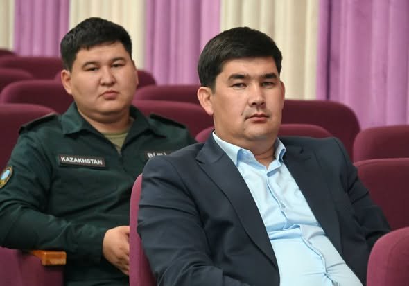 АППАРАТ МӘЖІЛІСІНДЕ АТҚАРЫЛҒАН ЖҰМЫСТАРДЫҢ БАРЫСЫ ТАЛҚЫЛАНДЫ — Фотосурет 5
